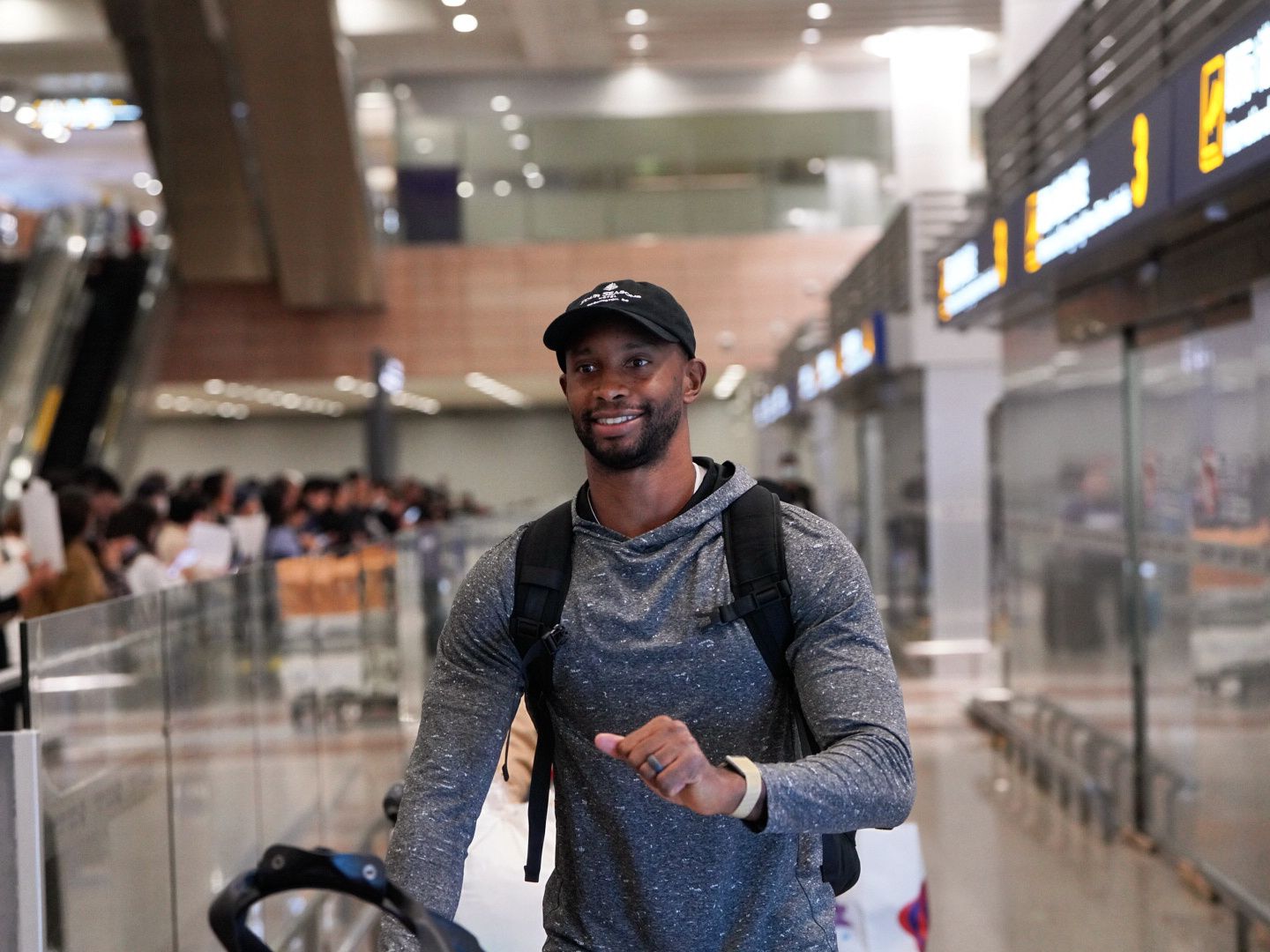 Media person: Fogg has arrived in Shanghai and will gather with the team to prepare for the new season