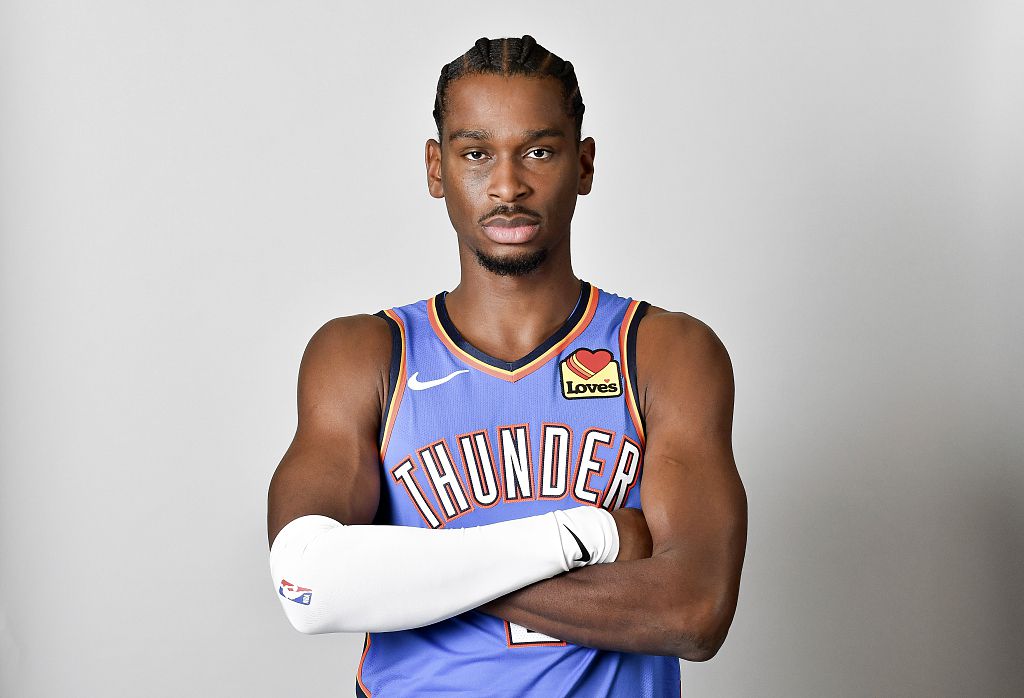 Stable performance! Alexander made 7 of 12 in the half and contributed 18 points and 6 assists.