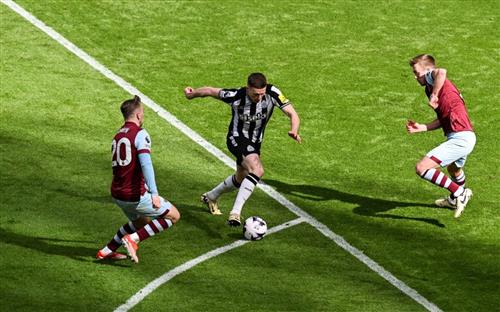 Newcastle United vs West Ham United
