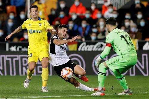 Valencia vs Cadiz