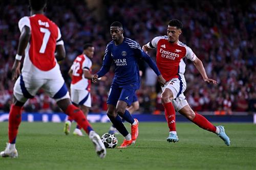 Arsenal vs Paris Saint-Germain
